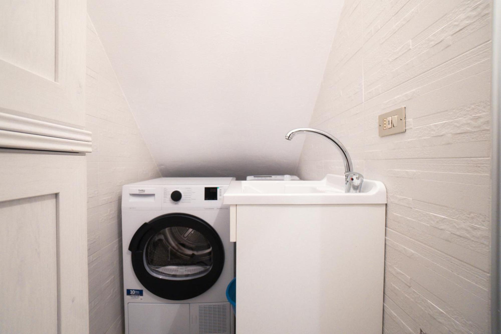 Marvi Home Apartment Modugno Buitenkant foto